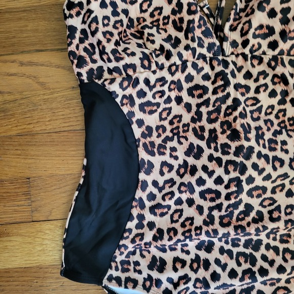 Women 2XL XXL Animal Print One Piece Tie Back Swimsuit Swimwear - Picture 3 of 7